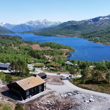 Ladebua Feriehus *